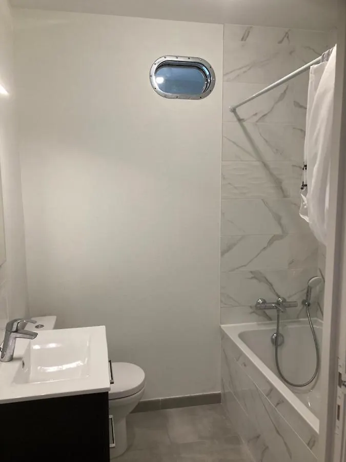 בית נופש Etage Avec Acces Independant Dans Une Maison Avec Grand Parc צרפת