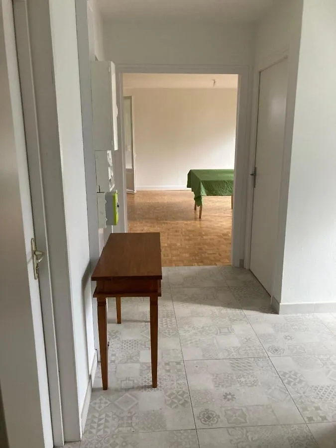 בית נופש Etage Avec Acces Independant Dans Une Maison Avec Grand Parc