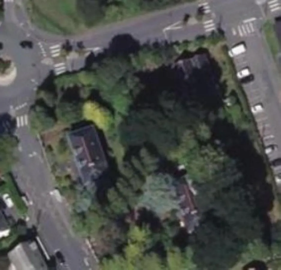 Etage Avec Acces Independant Dans Une Maison Avec Grand Parc Francja